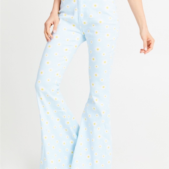 ALTAR'D STATE Jeans | Mila Daisy Flare 2 piece set - Picture 4 of 12